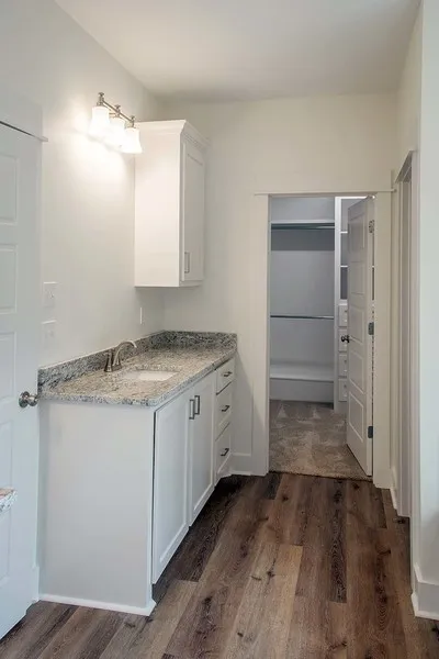 InteriorPhoto for House Plan #302002