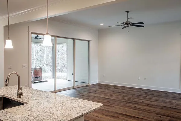 InteriorPhoto for House Plan #302002