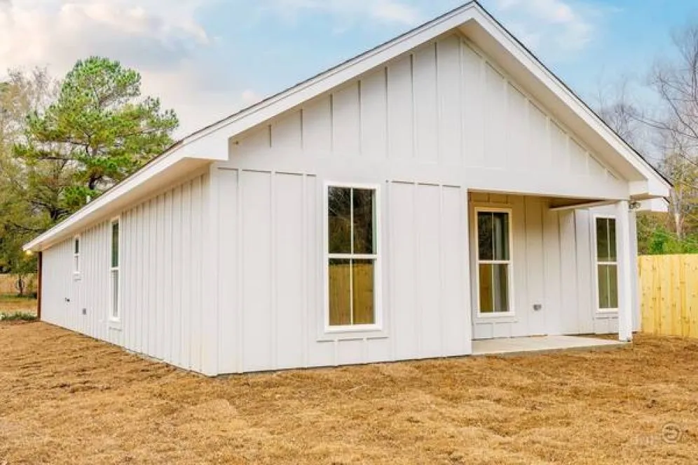 InteriorPhoto for House Plan #302921