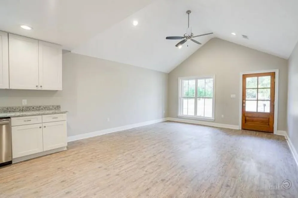 InteriorPhoto for House Plan #302921