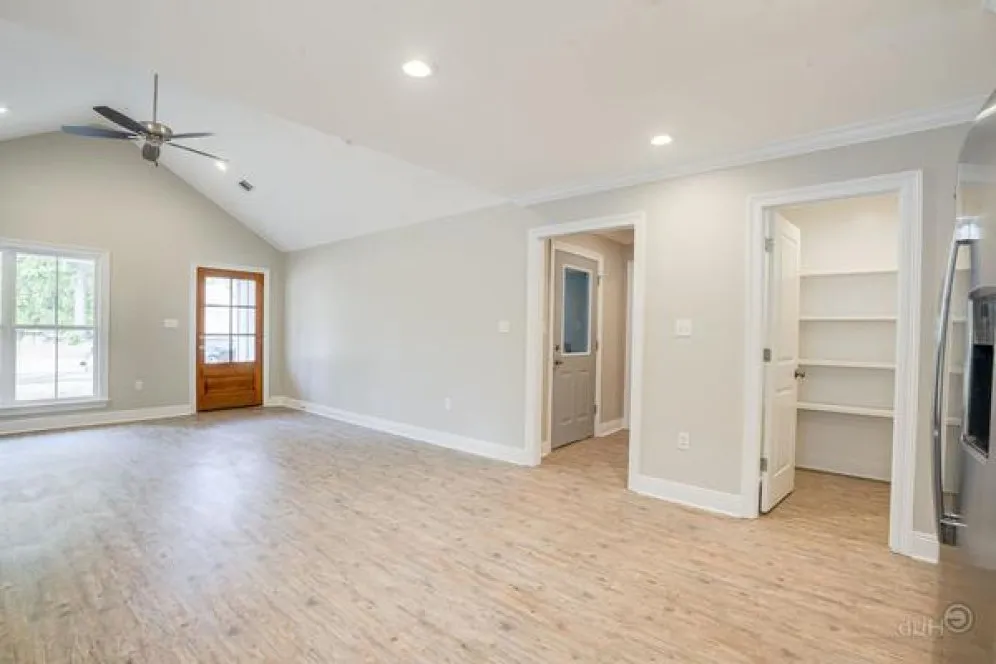 InteriorPhoto for House Plan #302921