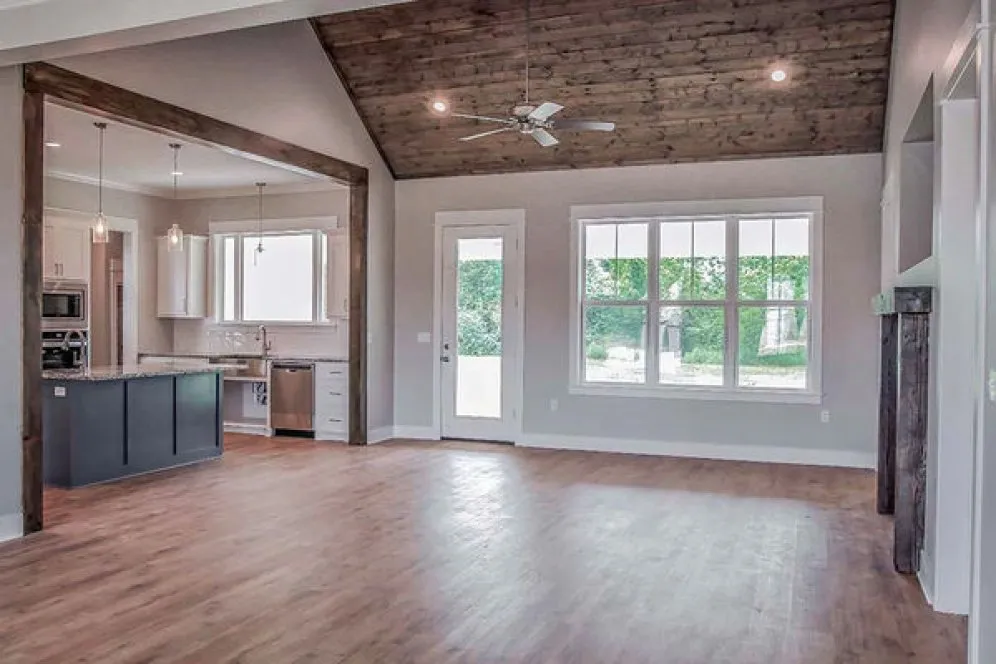 InteriorPhoto for House Plan #305212