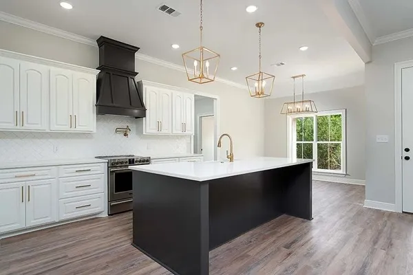 InteriorPhoto for House Plan #302902