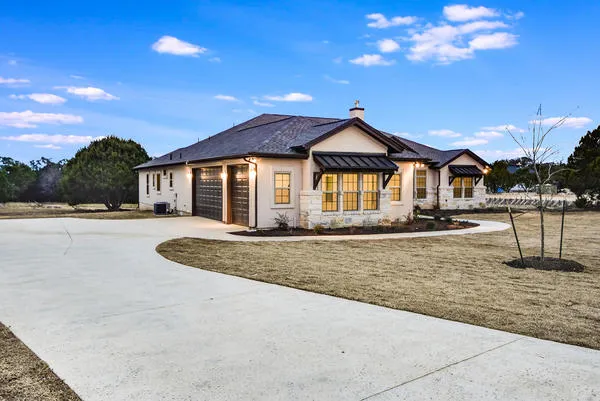 ExteriorPhoto for House Plan #304403