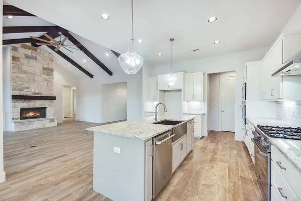 InteriorPhoto for House Plan #304403