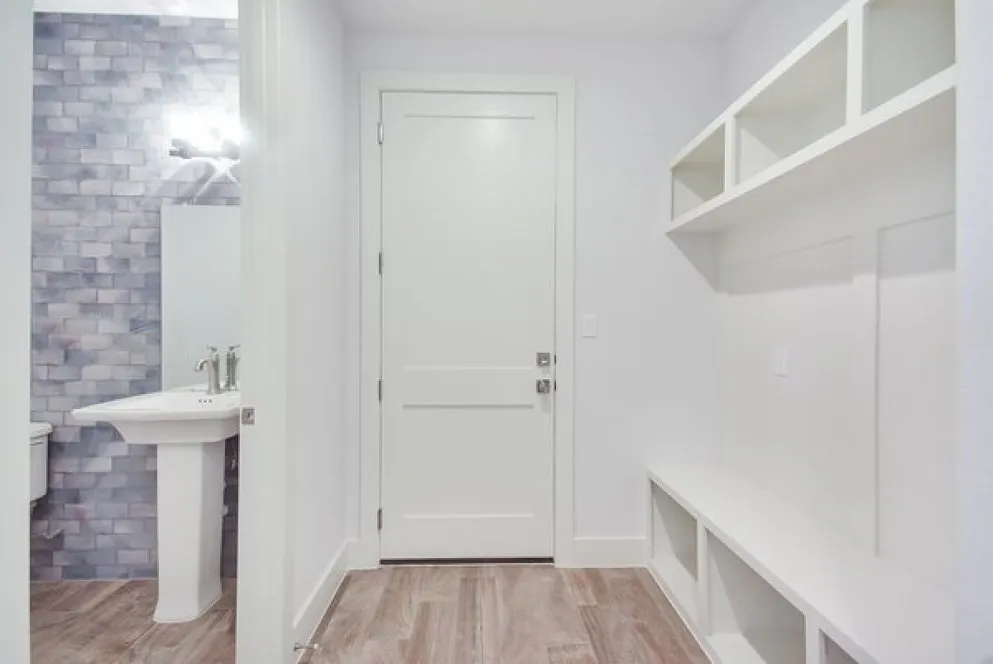 InteriorPhoto for House Plan #304403