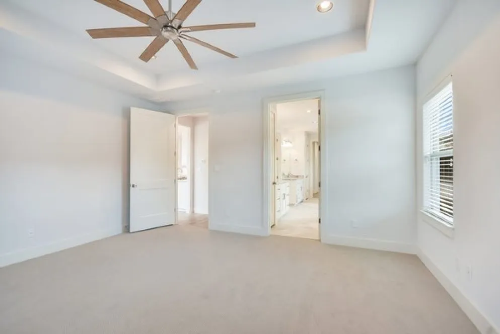 InteriorPhoto for House Plan #304403