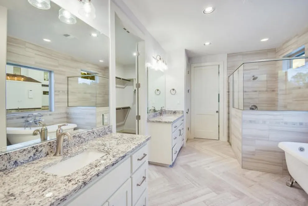 InteriorPhoto for House Plan #304403