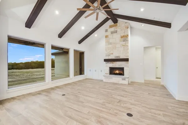 InteriorPhoto for House Plan #304403