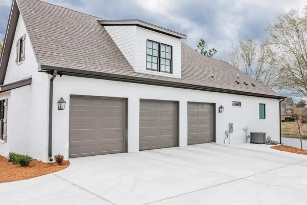 ExteriorPhoto for House Plan #304582