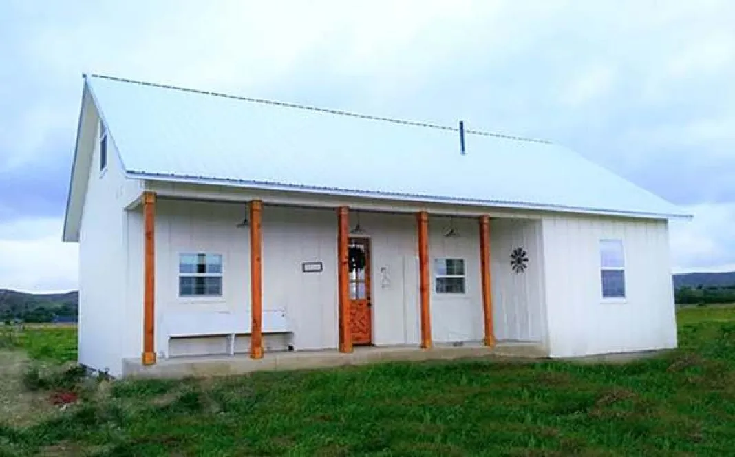 ExteriorPhoto for House Plan #435301