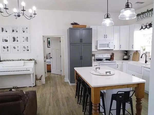 InteriorPhoto for House Plan #435301