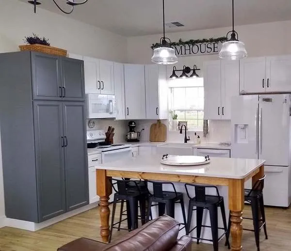 InteriorPhoto for House Plan #435301