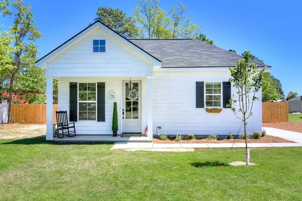 ExteriorPhoto for House Plan #430231