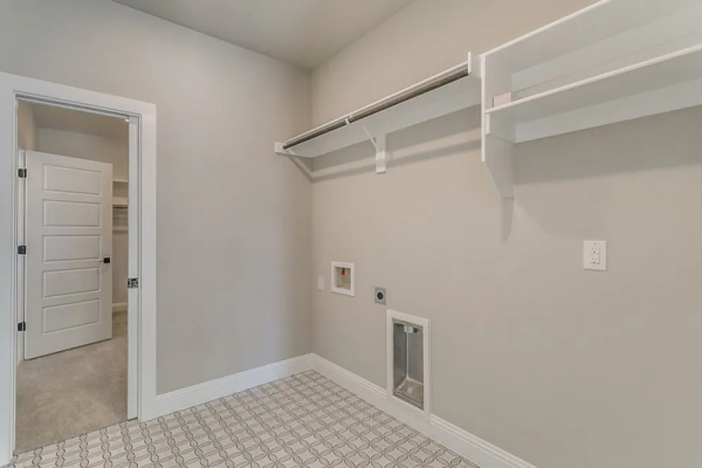 InteriorPhoto for House Plan #904591