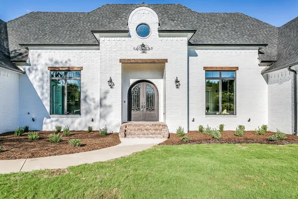 ExteriorPhoto for House Plan #905672