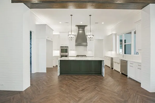 InteriorPhoto for House Plan #903723