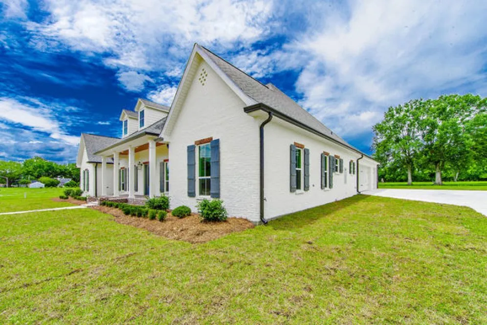 ExteriorPhoto for House Plan #900532