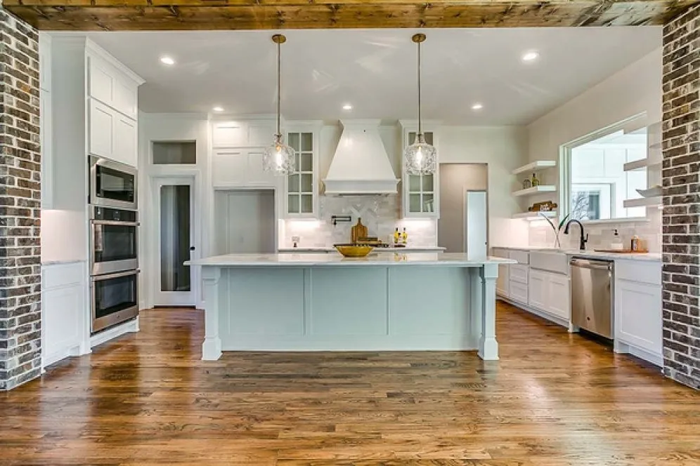 InteriorPhoto for House Plan #300932