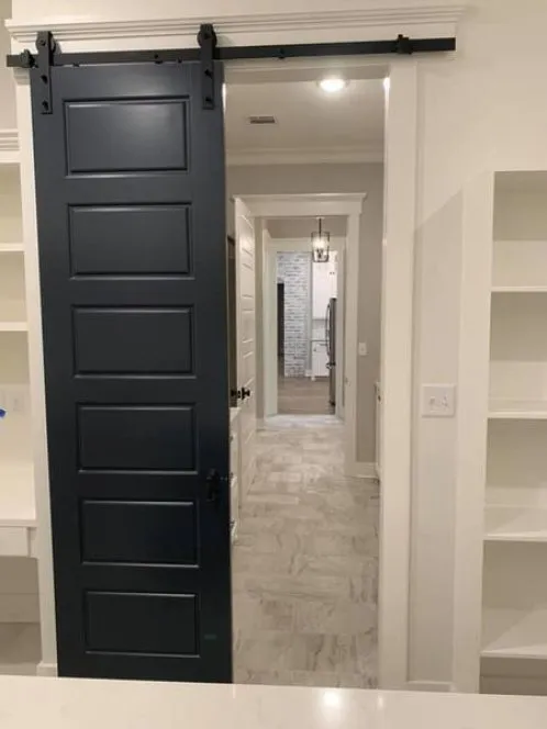 InteriorPhoto for House Plan #906122