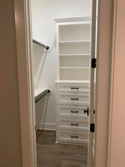 InteriorPhoto for House Plan #906122