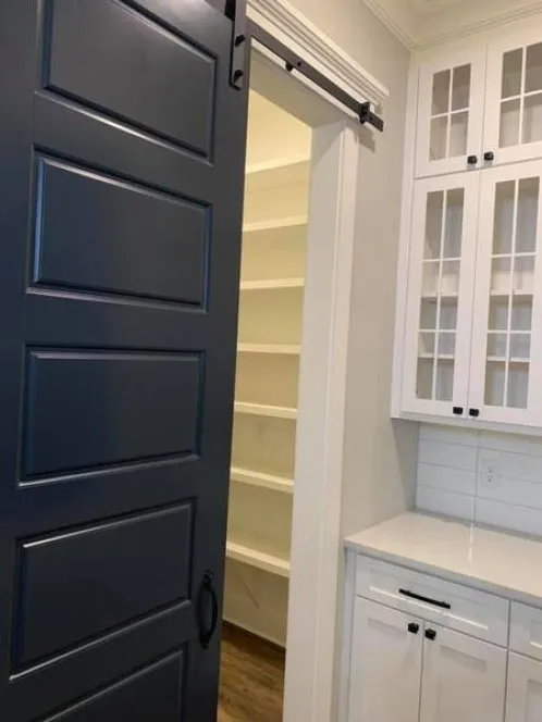 InteriorPhoto for House Plan #906122