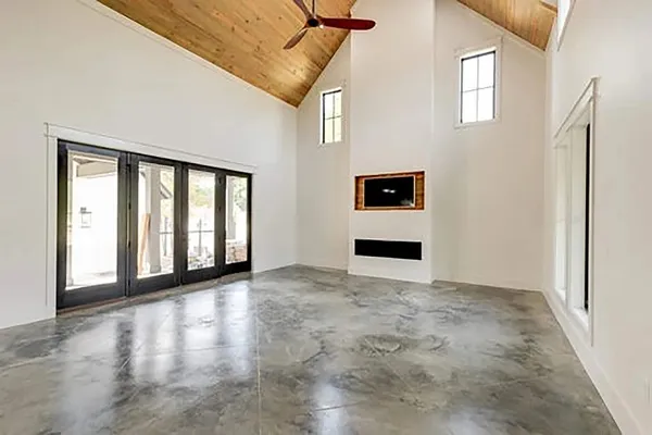 InteriorPhoto for House Plan #309691