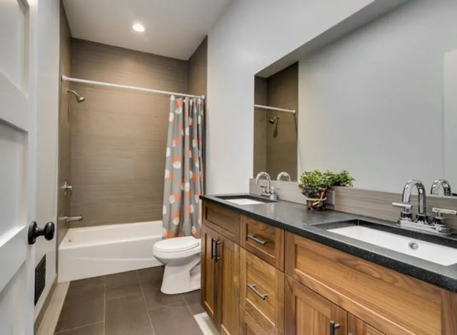 InteriorPhoto for House Plan #335182