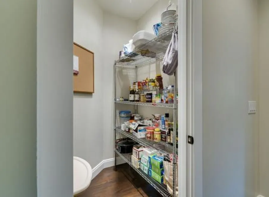 InteriorPhoto for House Plan #335182