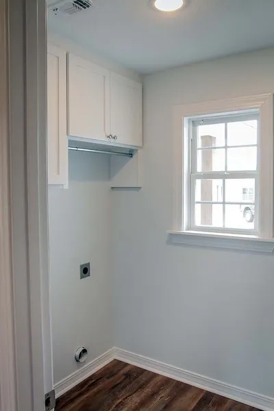 InteriorPhoto for House Plan #309541