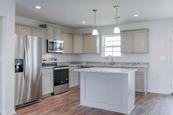 InteriorPhoto for House Plan #309541