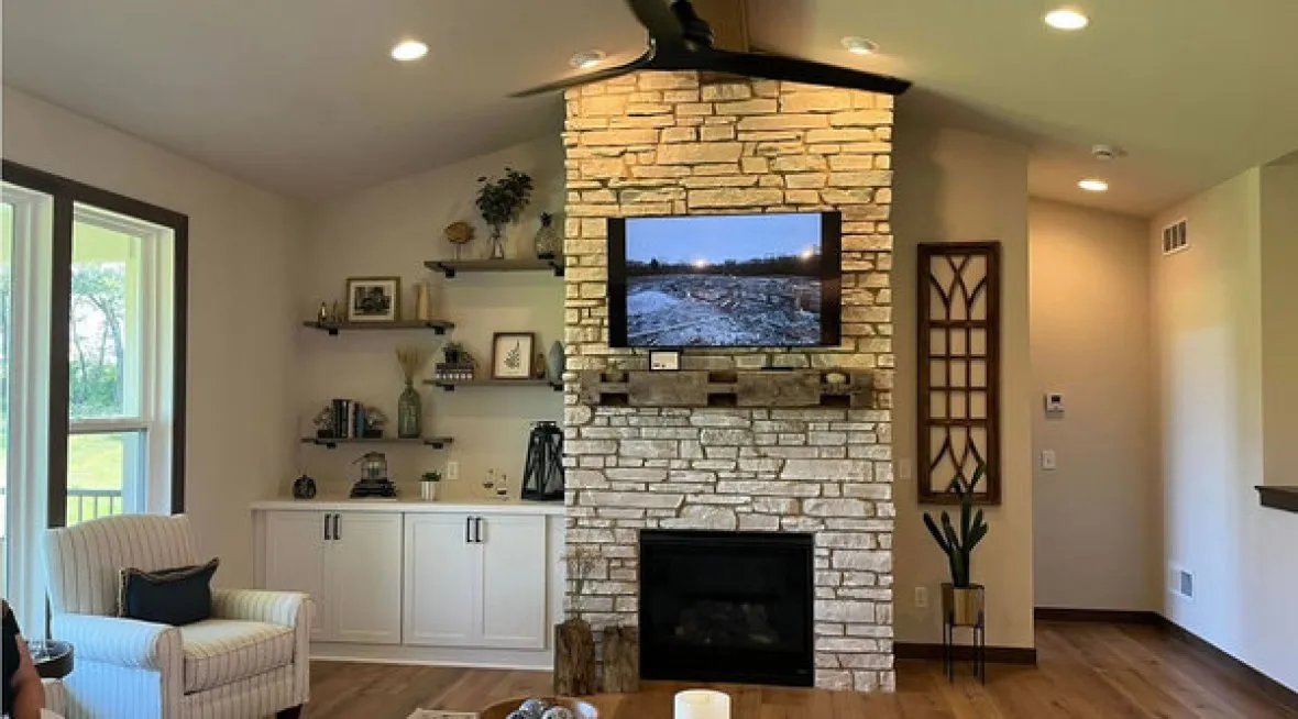 InteriorPhoto for House Plan #157712