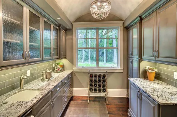 InteriorPhoto for House Plan #285614