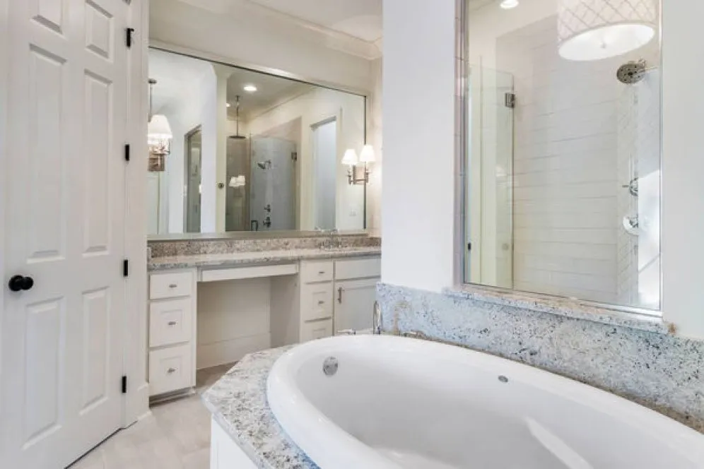 InteriorPhoto for House Plan #900562