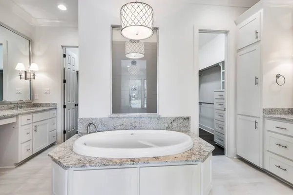 InteriorPhoto for House Plan #900562