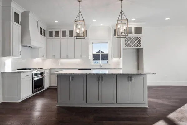 InteriorPhoto for House Plan #900562