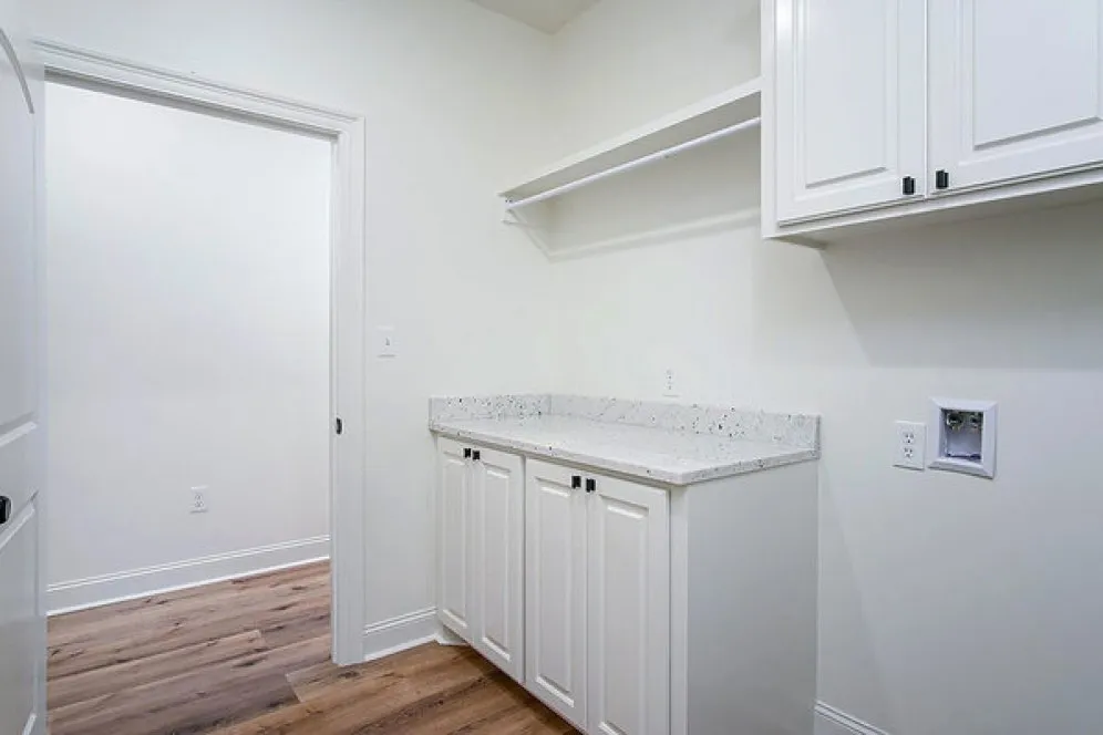 InteriorPhoto for House Plan #304932