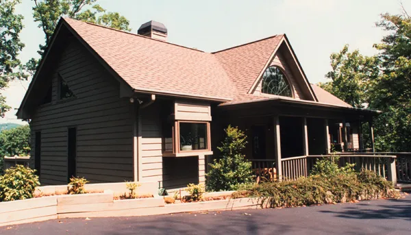 ExteriorPhoto for House Plan #122232