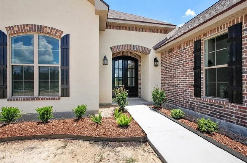 ExteriorPhoto for House Plan #302081