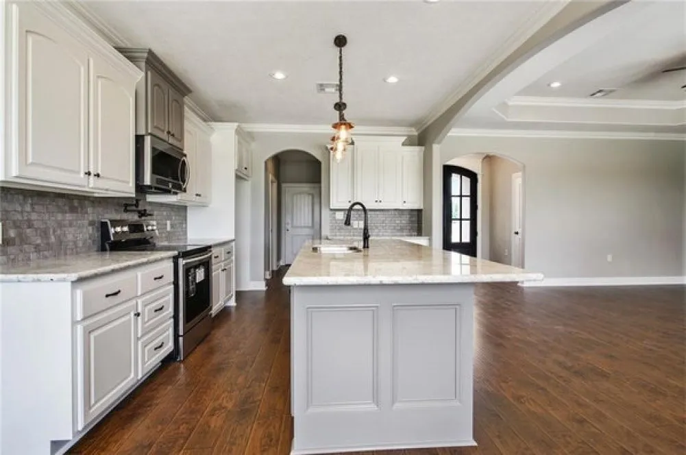 InteriorPhoto for House Plan #302081