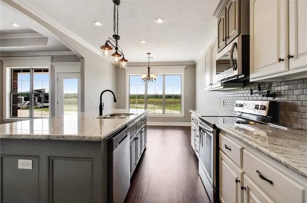InteriorPhoto for House Plan #302081