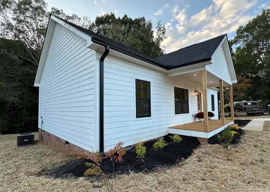 ExteriorPhoto for House Plan #434331