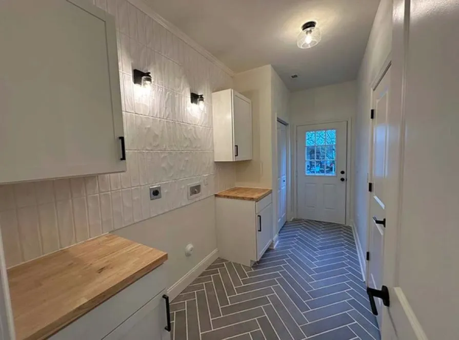 InteriorPhoto for House Plan #434331