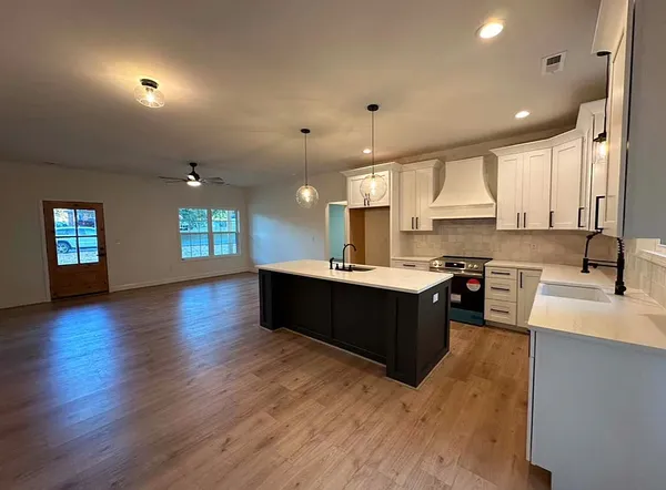 InteriorPhoto for House Plan #434331