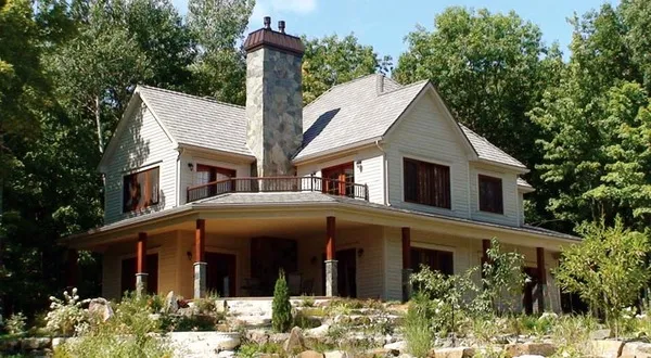 ExteriorPhoto for House Plan #142383