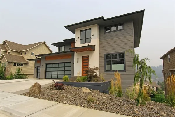 ExteriorPhoto for House Plan #807483