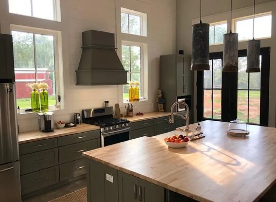 InteriorPhoto for House Plan #335990