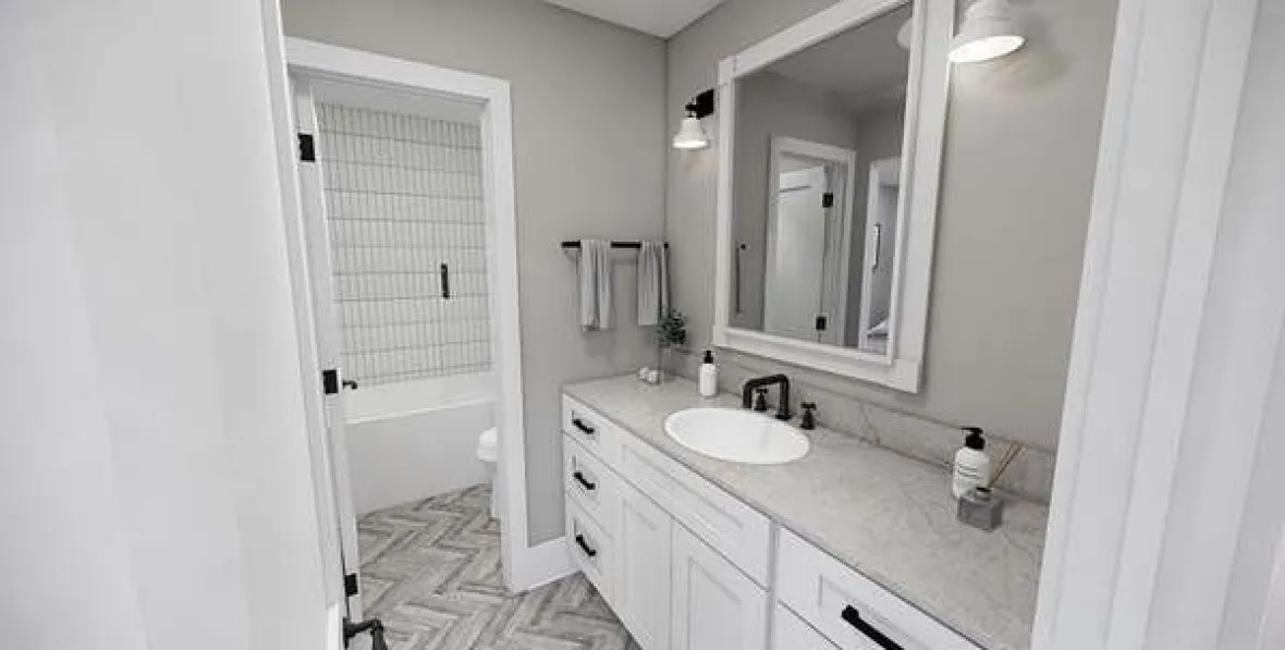 InteriorPhoto for House Plan #282422