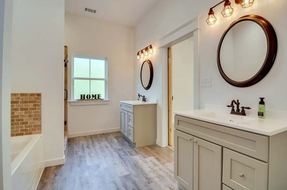 InteriorPhoto for House Plan #438091