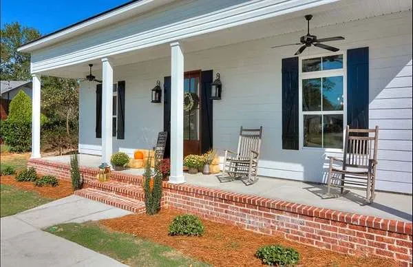 InteriorPhoto for House Plan #438091